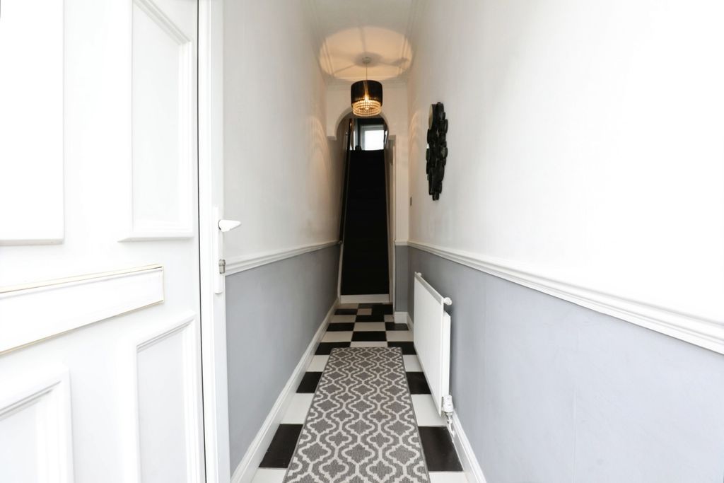 Property photo 2 of 22 Pbox-Img.Jpg