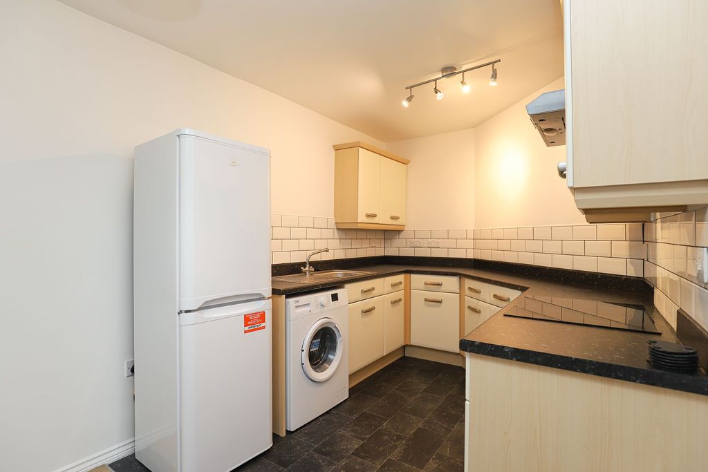 Property photo 2 of 13