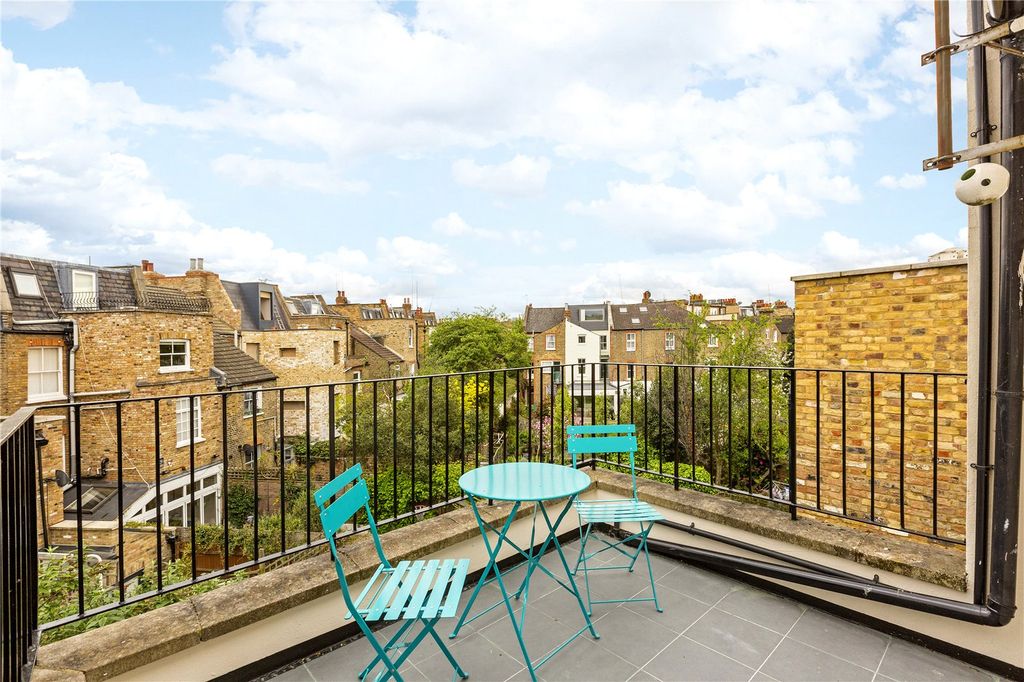 Property photo 2 of 14 Picture No. 07