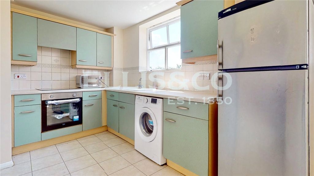 Property photo 2 of 13 Picture No. 28