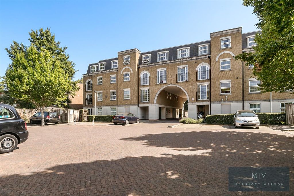 Property photo 1 of 15 Angel Court 23 MV-10.Jpg