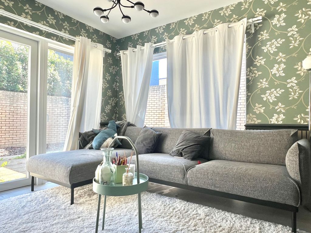 Property photo 3 of 22