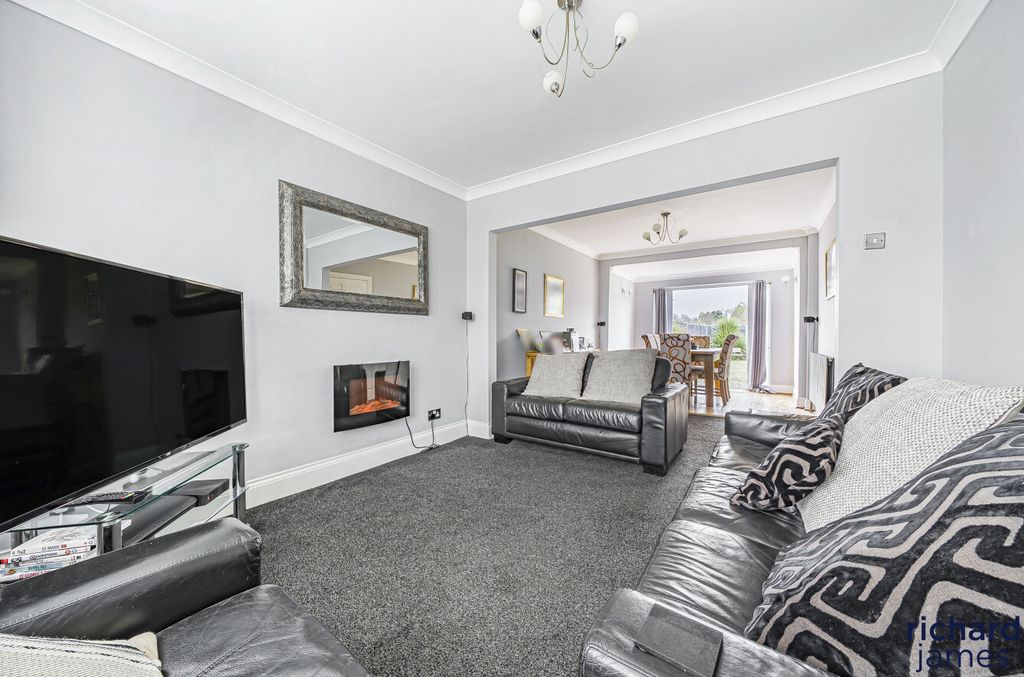 Property photo 3 of 21 245Bff5Ba3F5403Ca9c23A682cc7A834