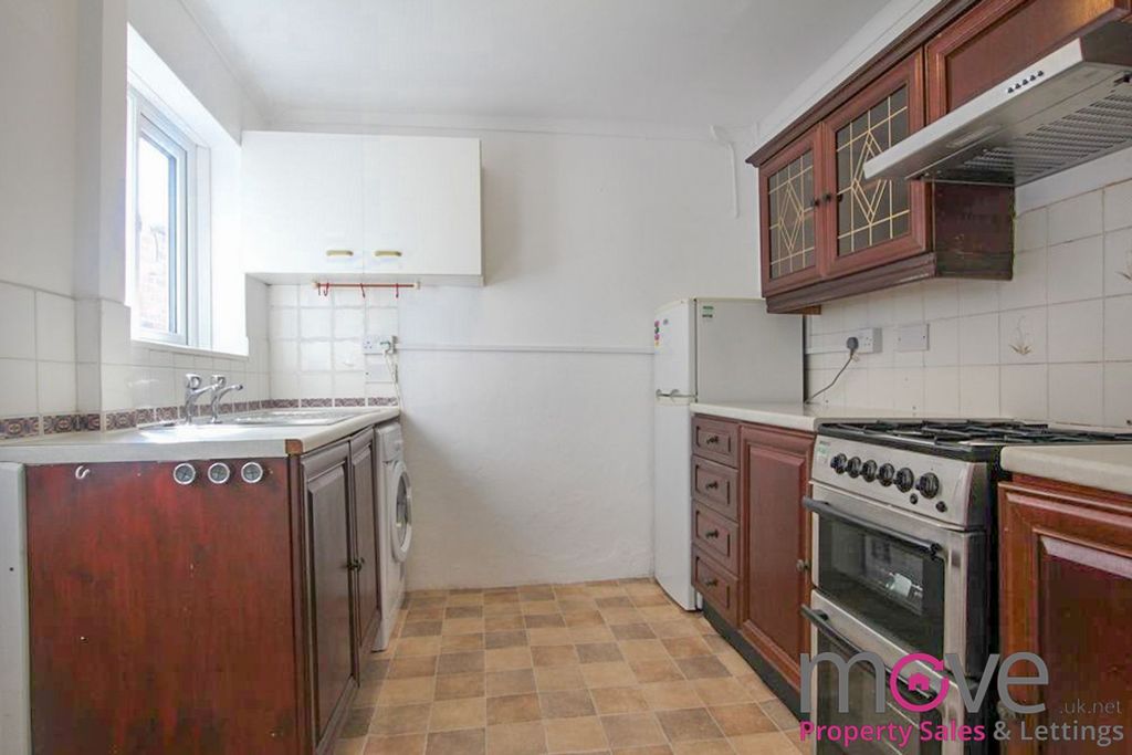 Property photo 2 of 9 Photo 1