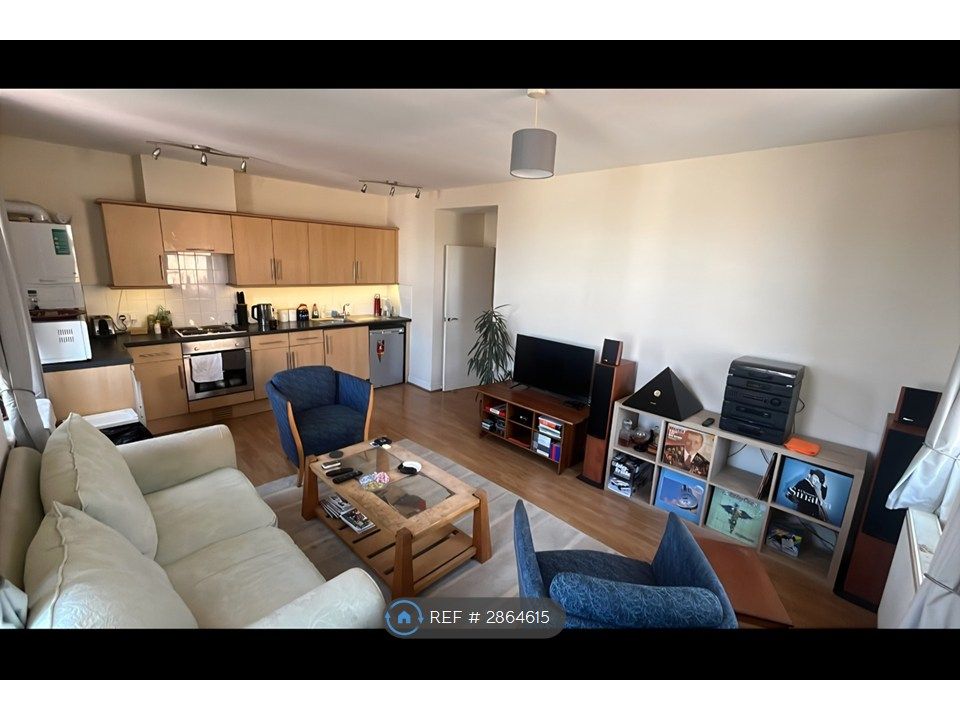 Property photo 2 of 8