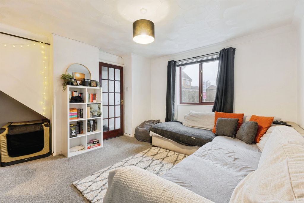 Property photo 3 of 19