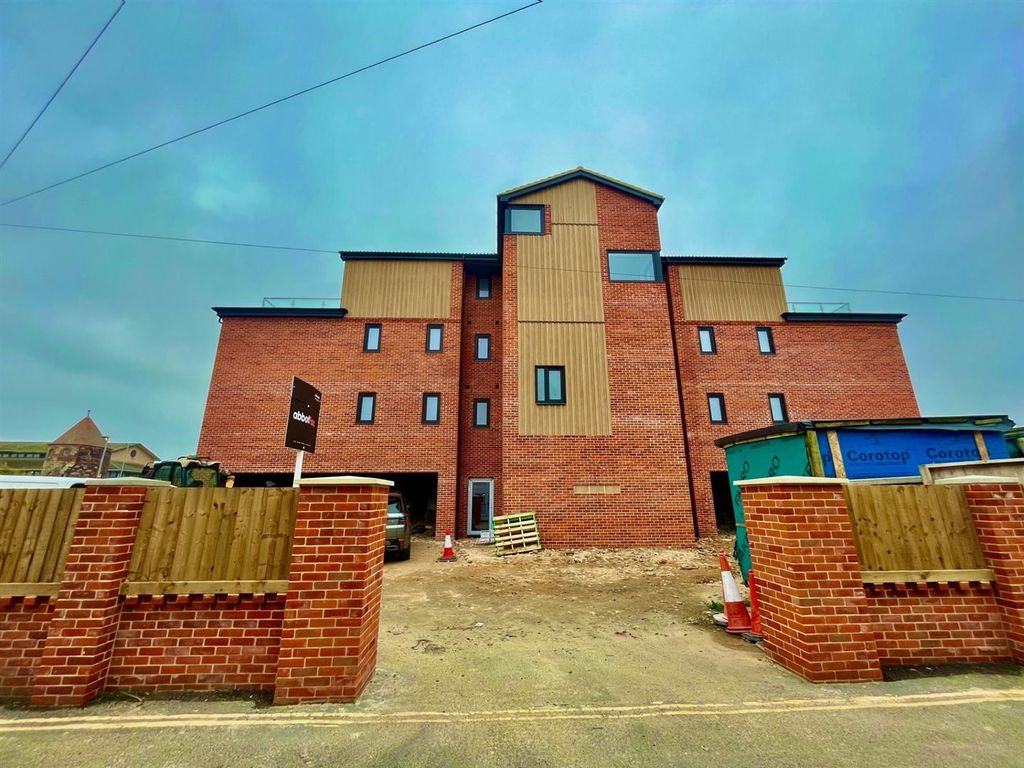 Property photo 1 of 9 Front 1.Jpg