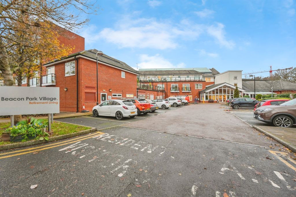 Property photo 1 of 16