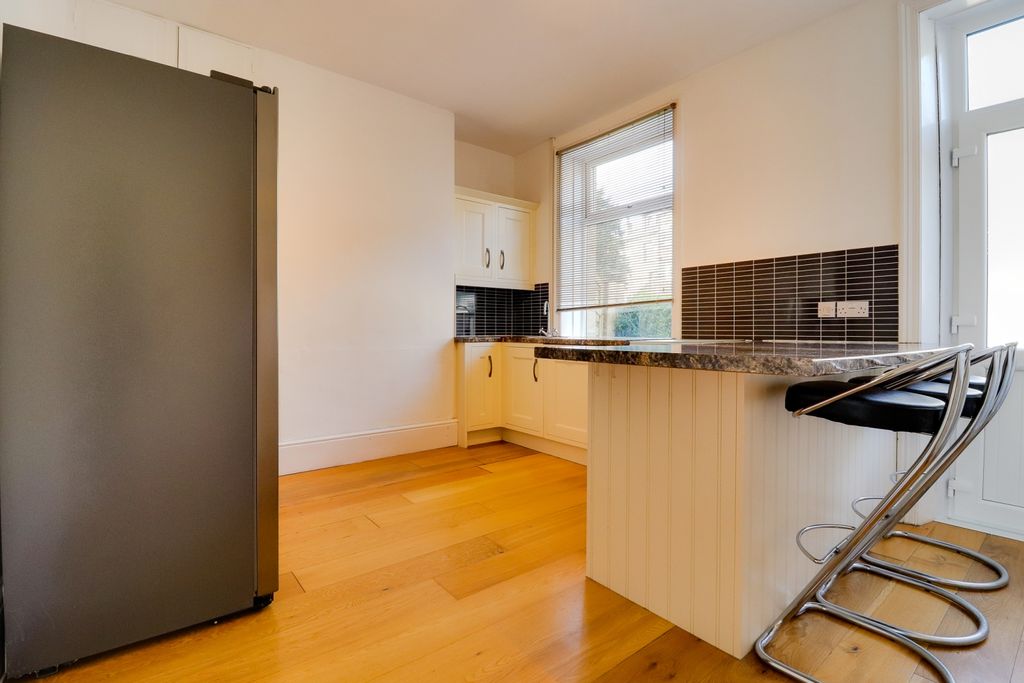 Property photo 3 of 14 Haywoods-09