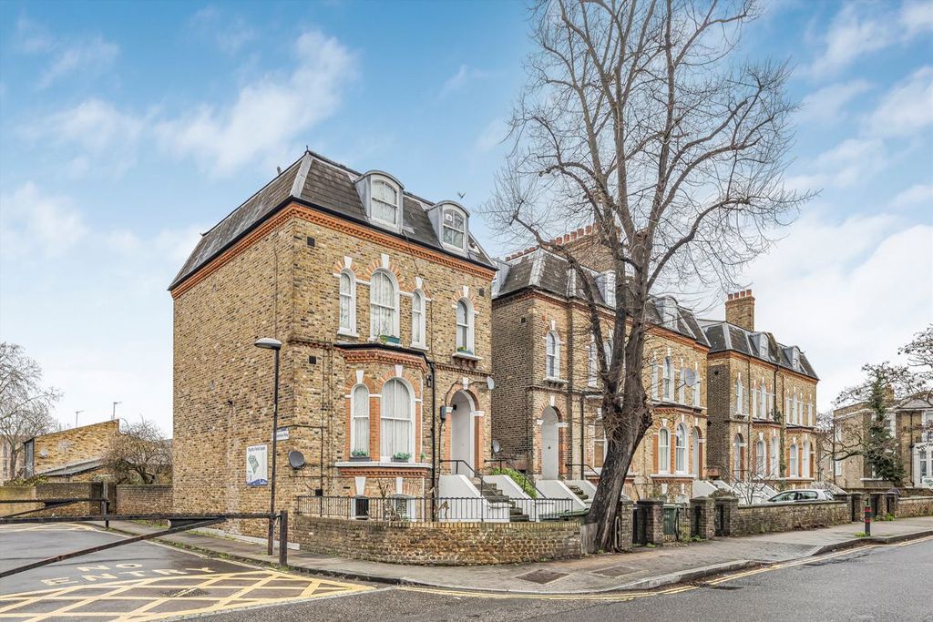 Property photo 3 of 10