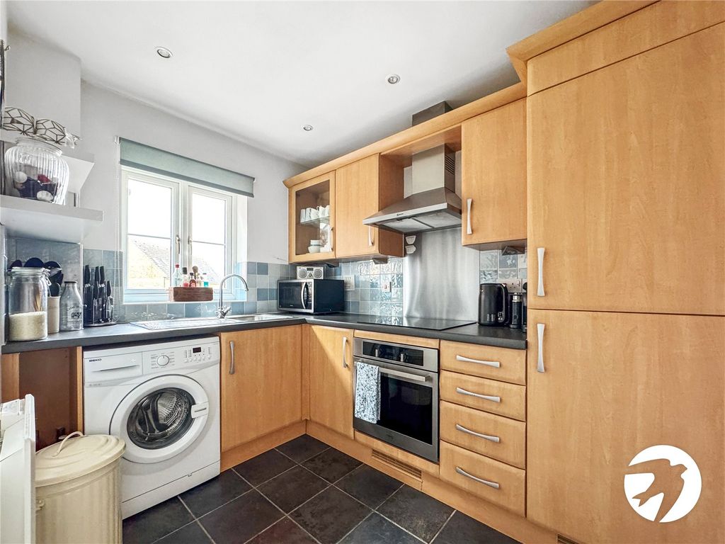 Property photo 3 of 12 Picture No. 04