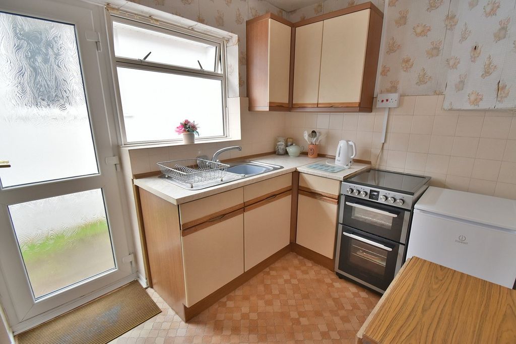 Property photo 2 of 15