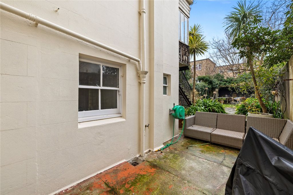 Property photo 3 of 12 Picture No. 06