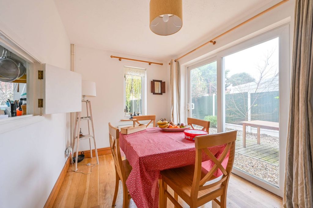 Property photo 3 of 14