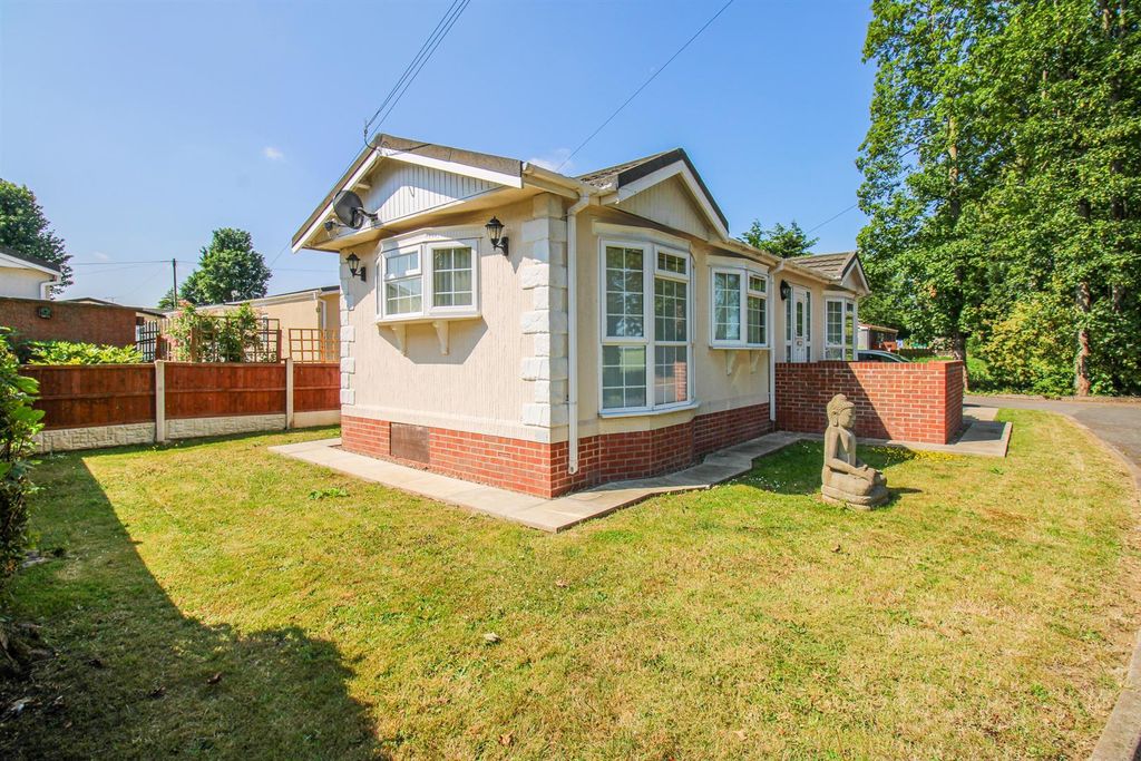 Property photo 3 of 14