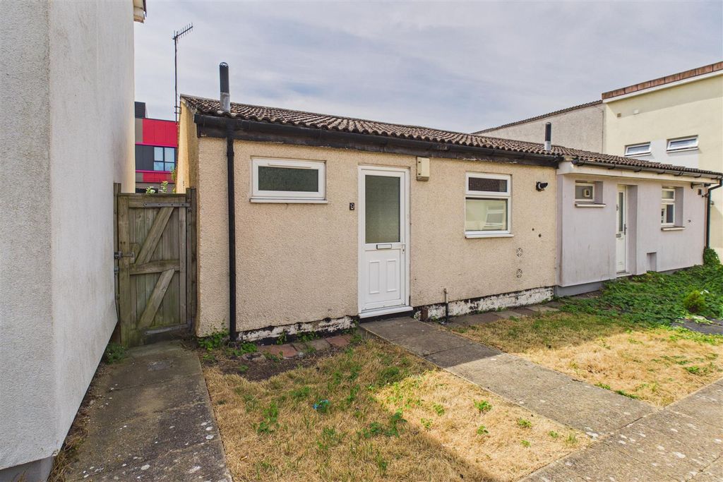 Property photo 3 of 24 9 Campian Walk, Knowle, Bristol Bs4 1Xe | Freehold
