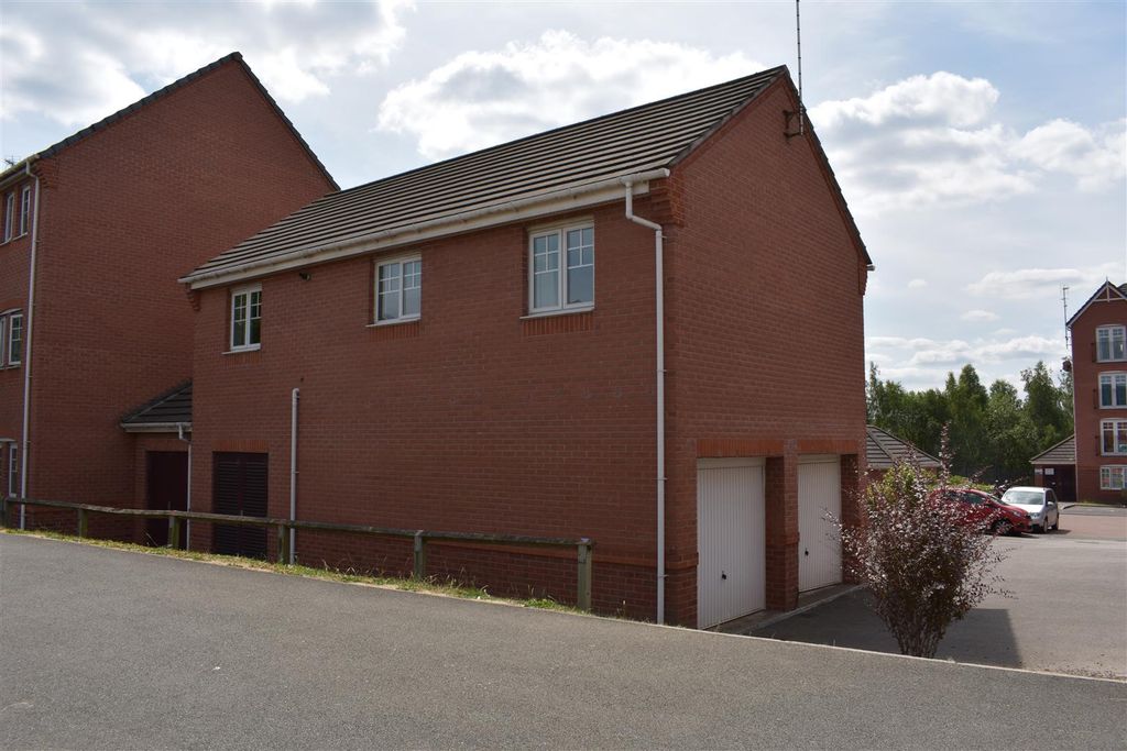 Property photo 2 of 15