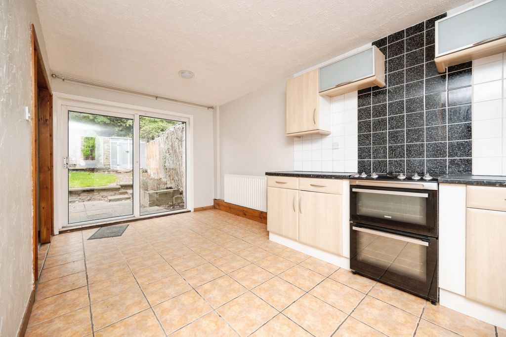 Property photo 3 of 26 Pbox-Img.Jpg