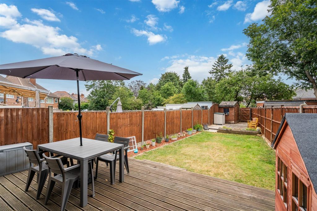 Property photo 2 of 14 99 Coverdale Road_14.Jpg