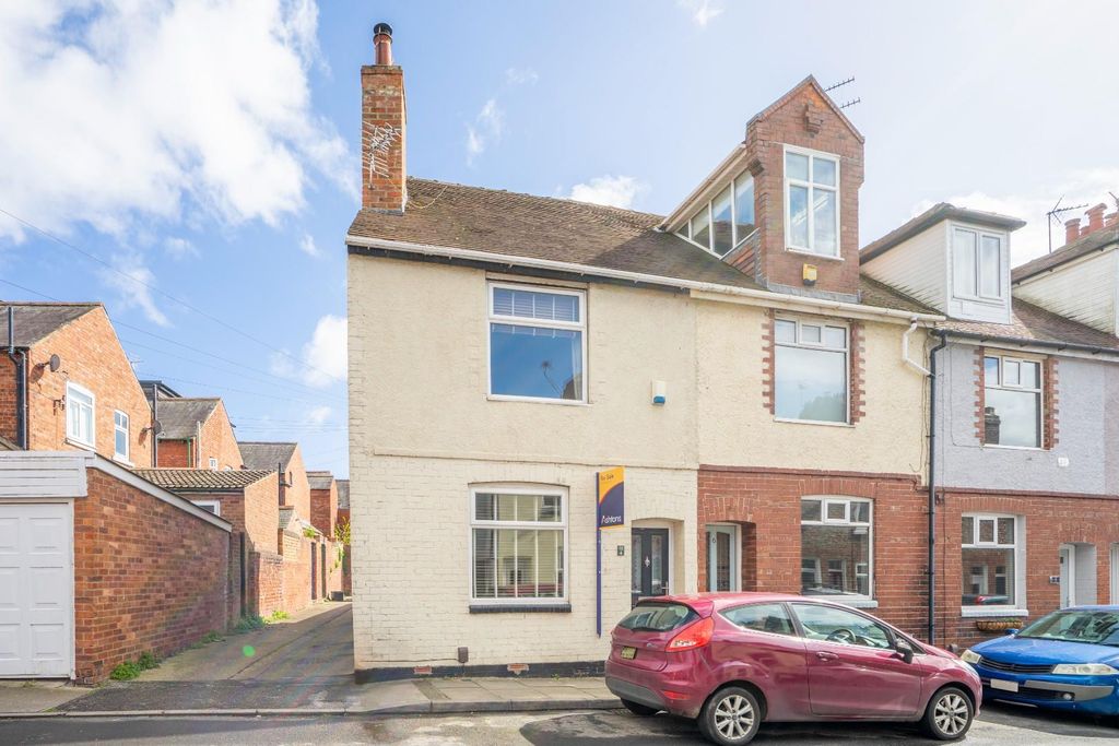 Property photo 1 of 13 External