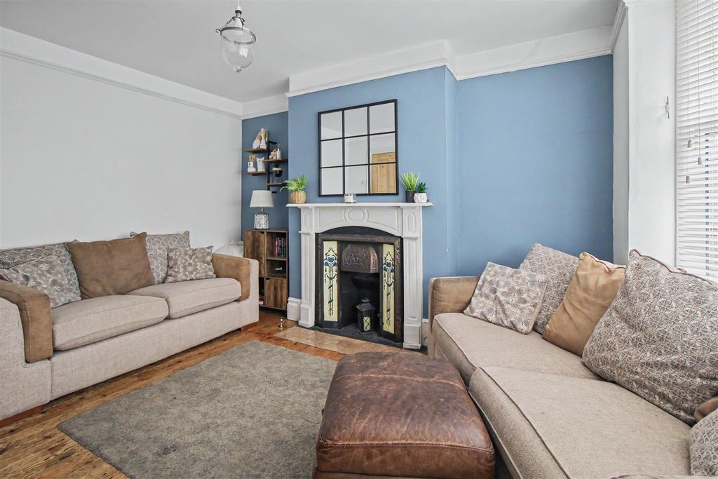 Property photo 3 of 16 Img_8128.Jpg