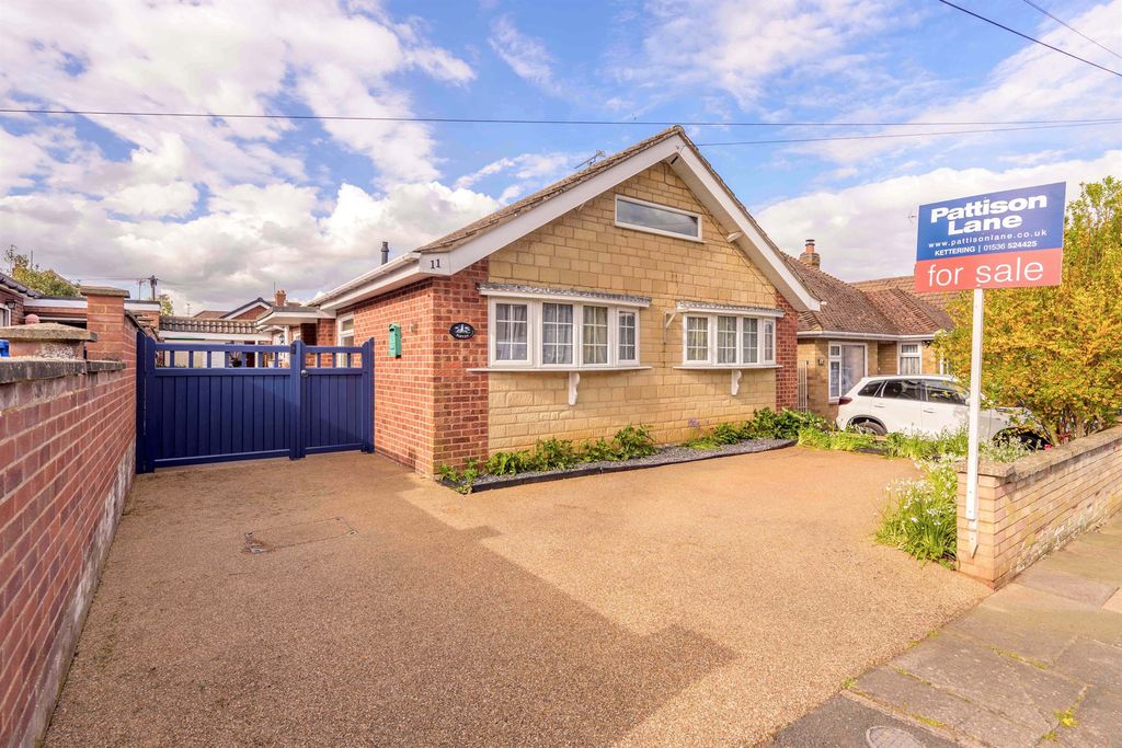 Property photo 1 of 10