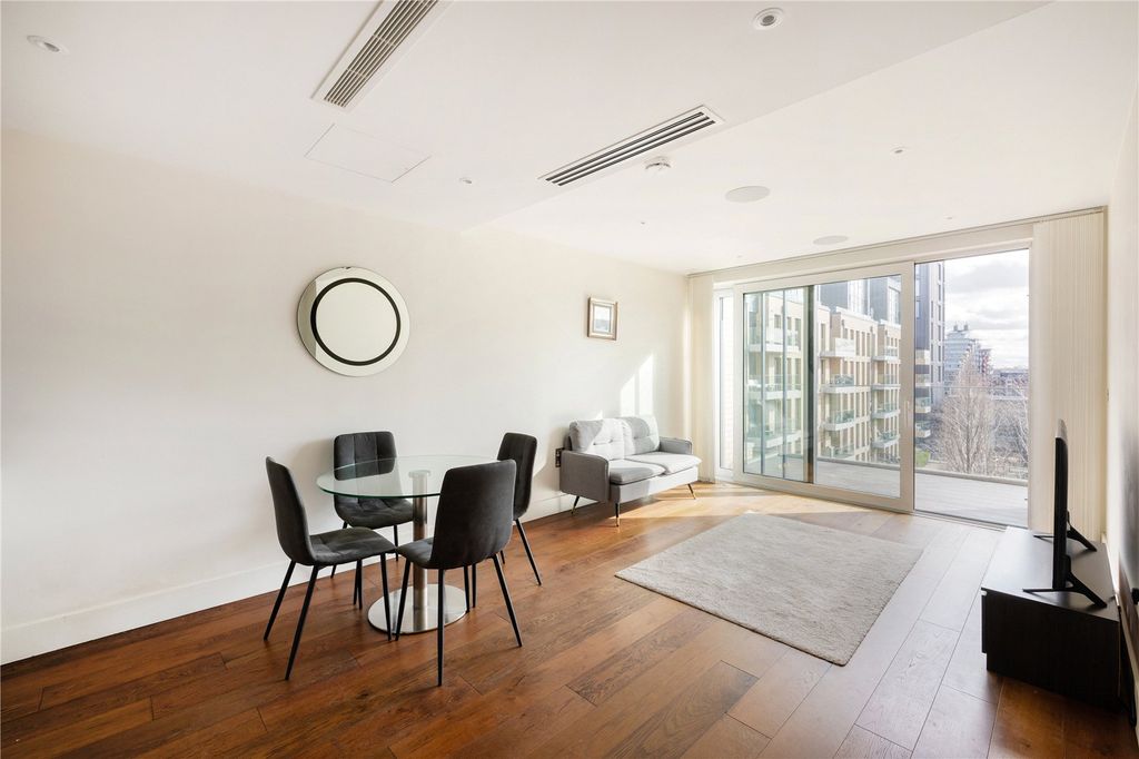 Property photo 3 of 21 Picture No. 12