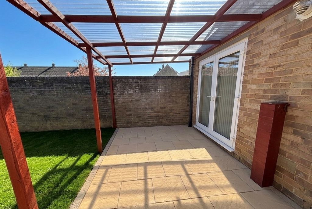 Property photo 2 of 3