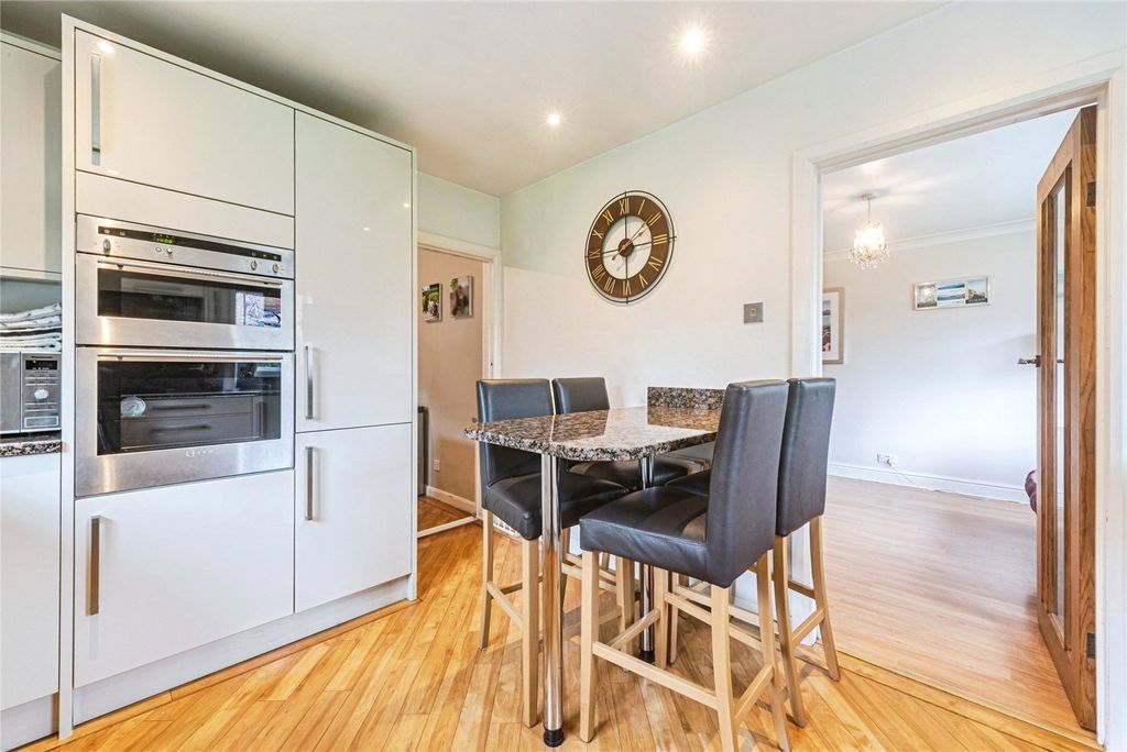 Property photo 3 of 24 Picture No. 99