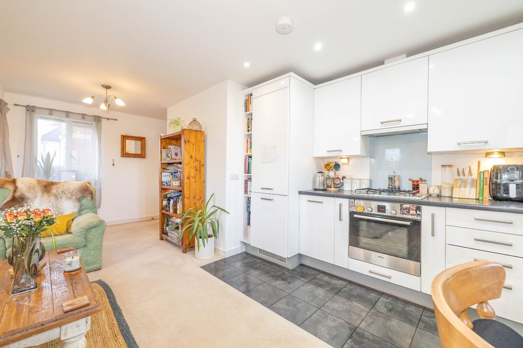 Property photo 2 of 8 Picture 2