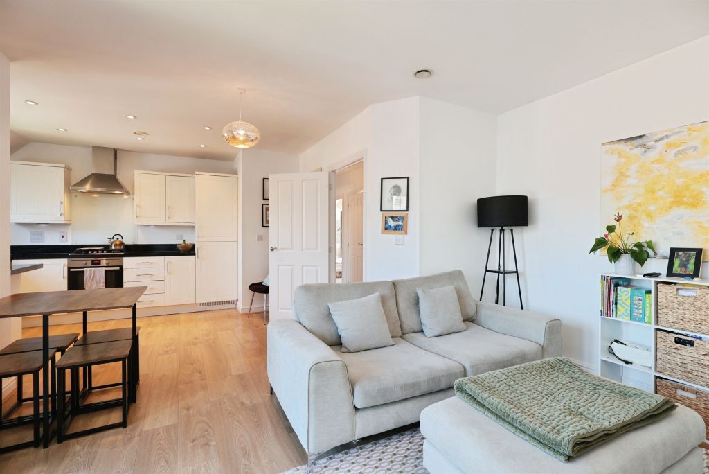 Property photo 2 of 12