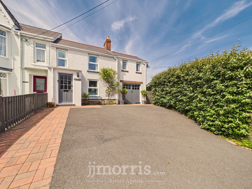 Property photo 1 of 38