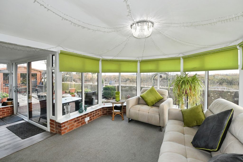 Property photo 3 of 24 Dsc_5712