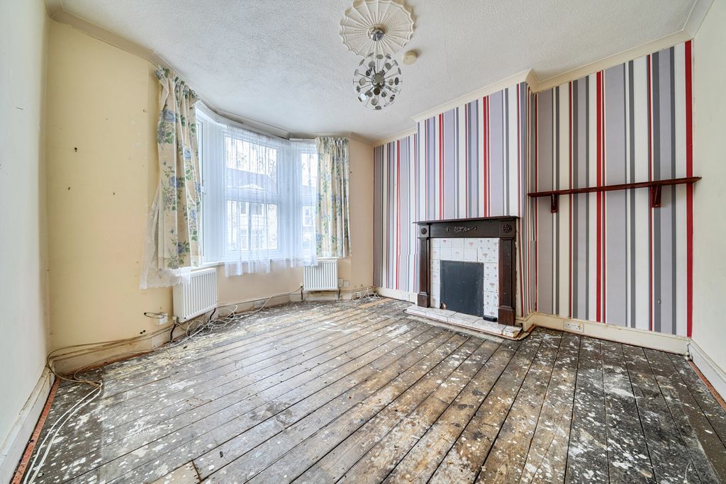 Property photo 2 of 15 Reception Room