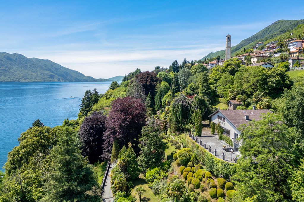 Property photo 2 of 42