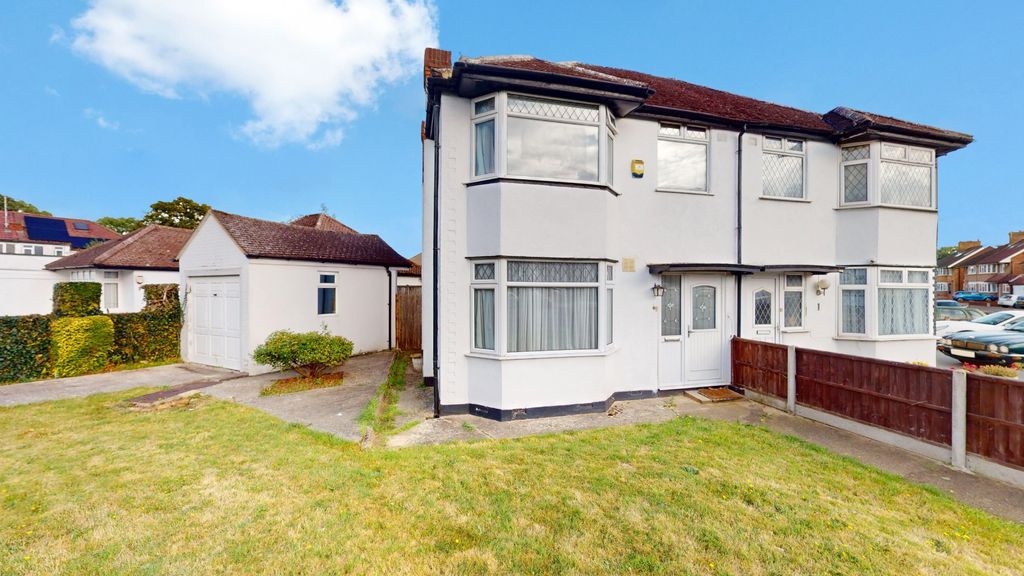 Property photo 1 of 15 4134961