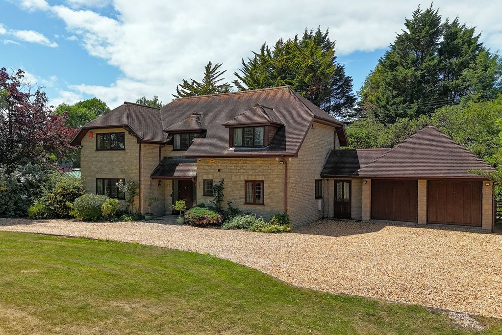 Property photo 1 of 22 3997824