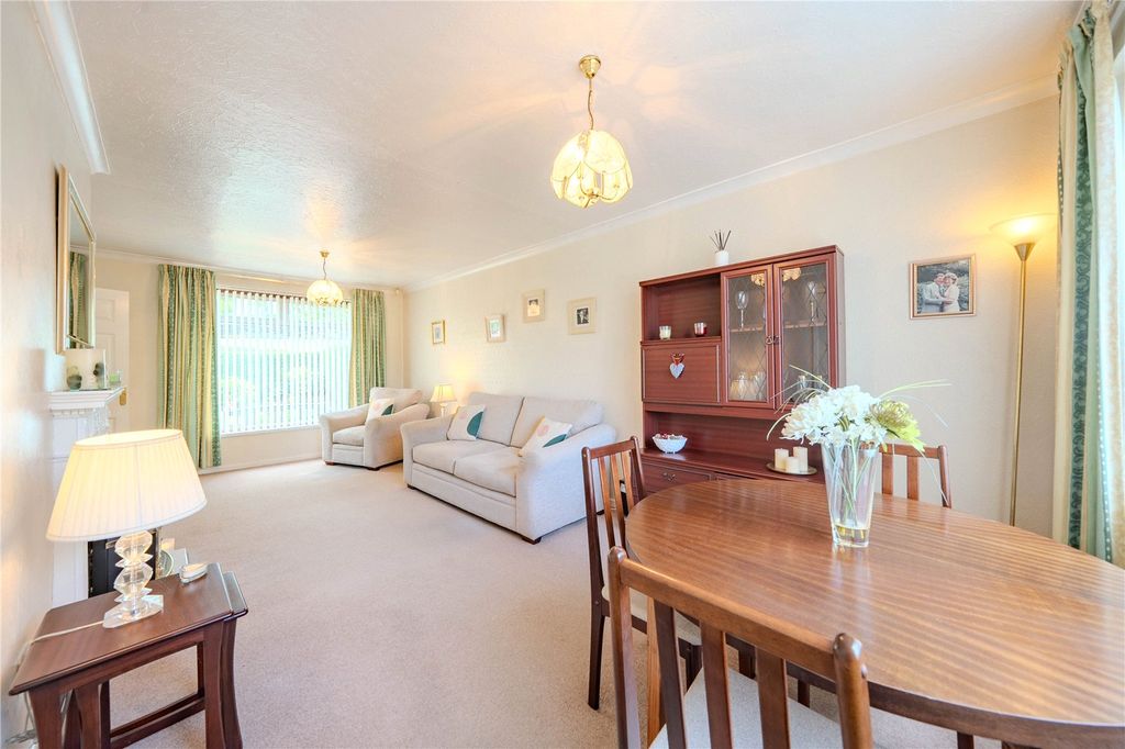 Property photo 3 of 18 Picture No. 04