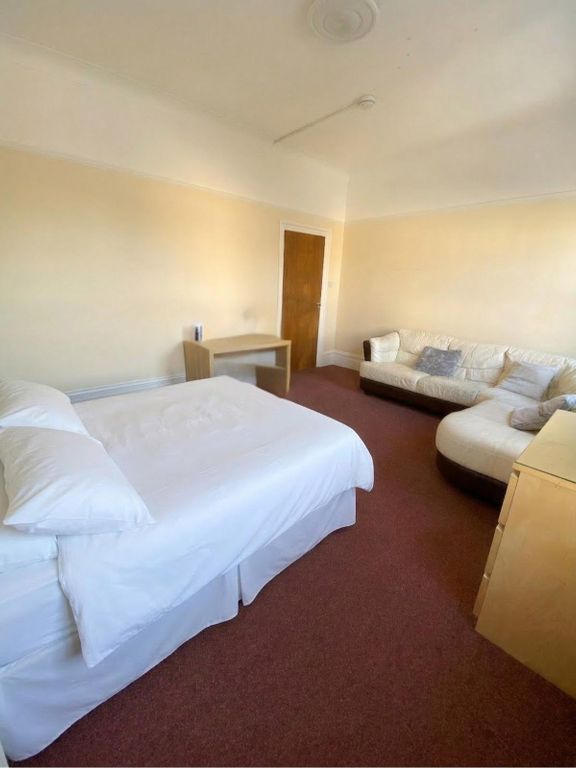 Property photo 3 of 10 Whatsapp Image 2026-03-31 At 17.11.01 (8).Jpeg