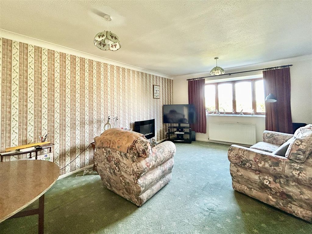 Property photo 2 of 13 Img_0738.Jpg