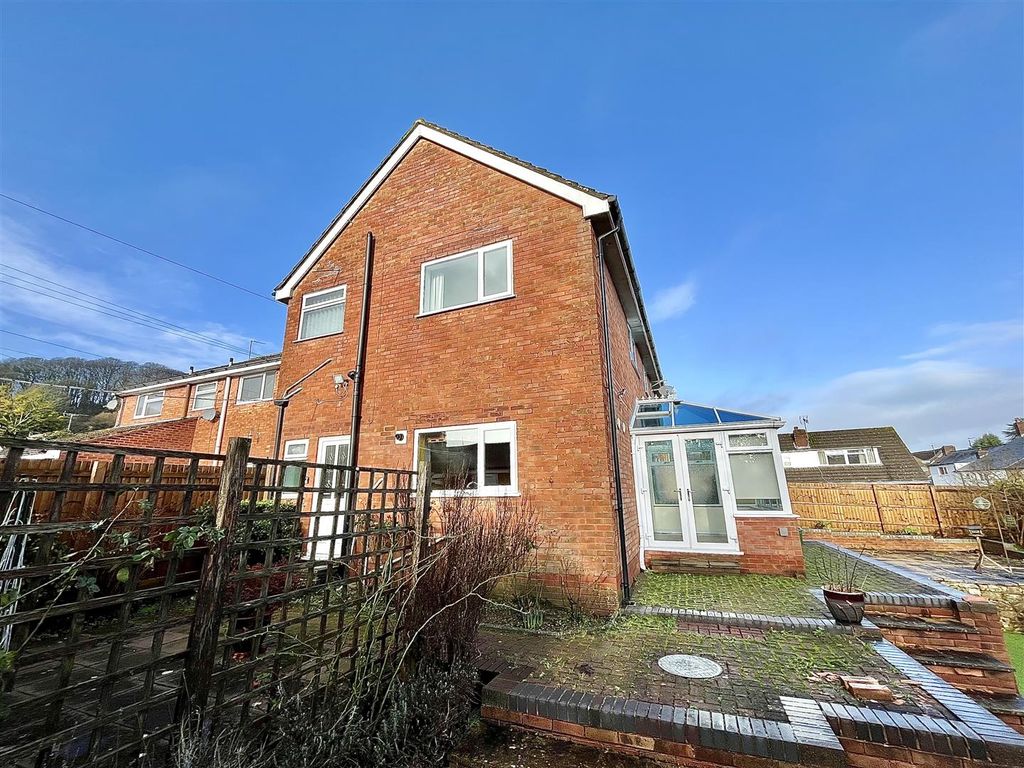 Property photo 1 of 21