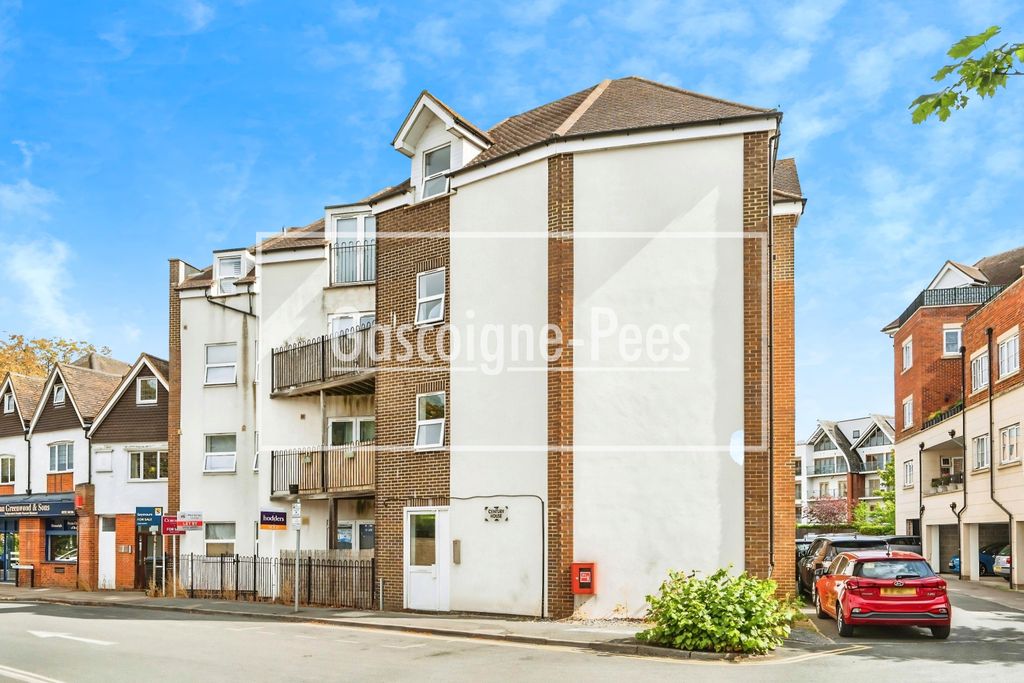 Property photo 1 of 9