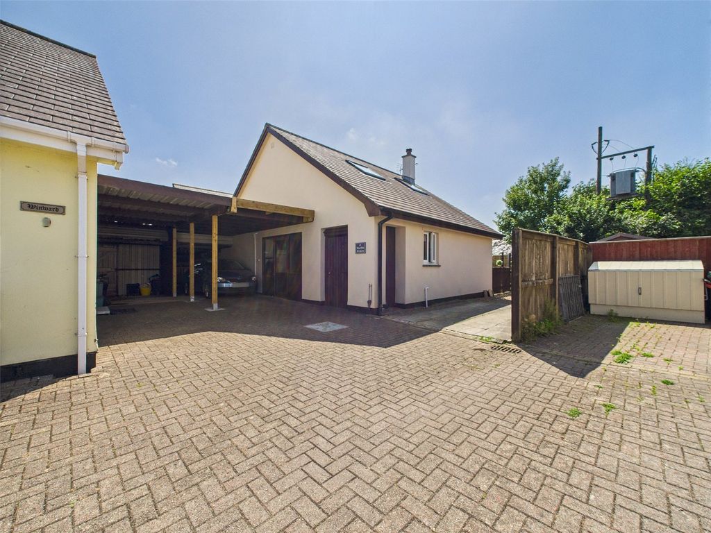 Property photo 1 of 13 Front