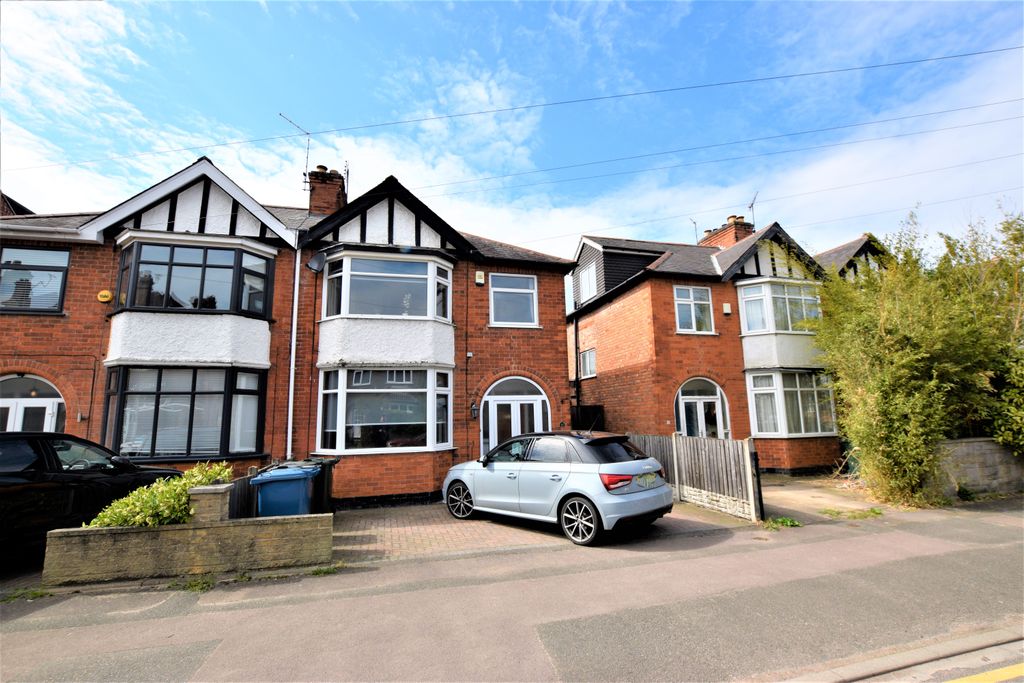 Property photo 1 of 13 Photo 01