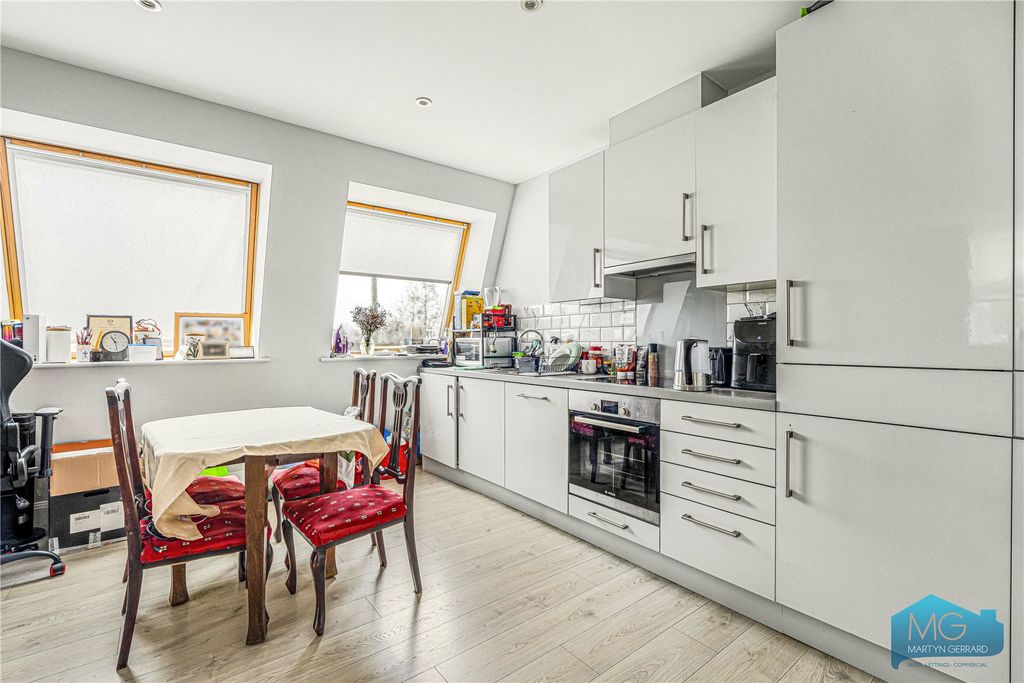 Property photo 1 of 8 Picture No. 09