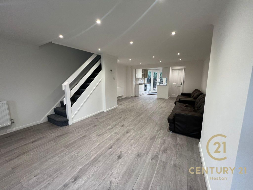 Property photo 3 of 12