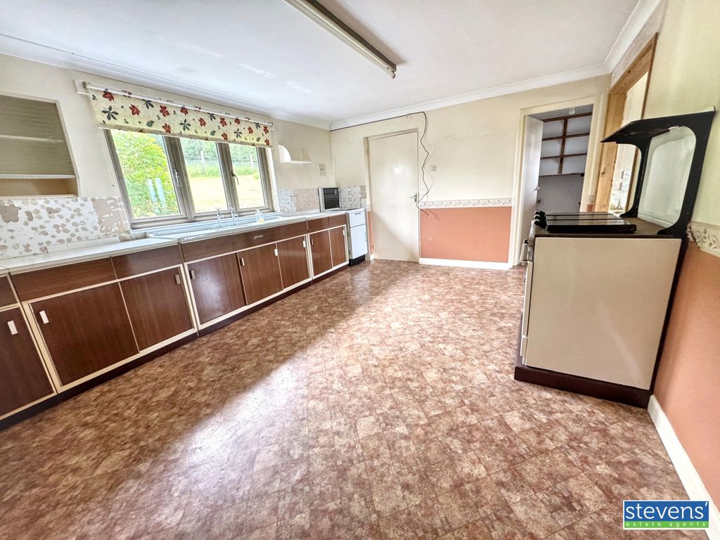 Property photo 3 of 19 Img_0744