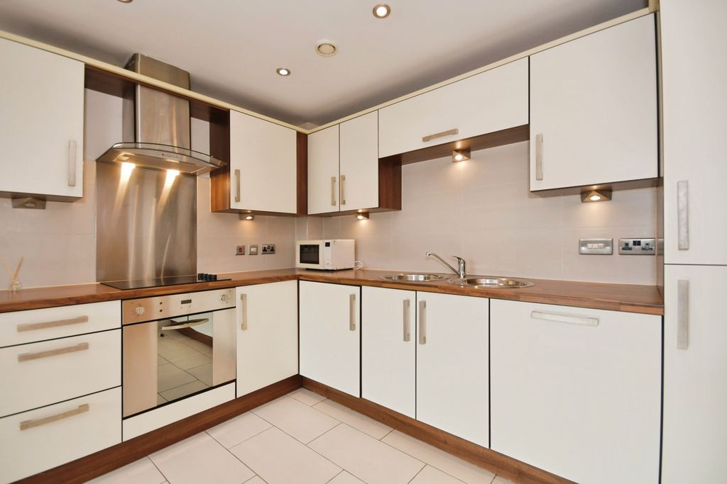 Property photo 2 of 15 Pbox-Img.Jpg