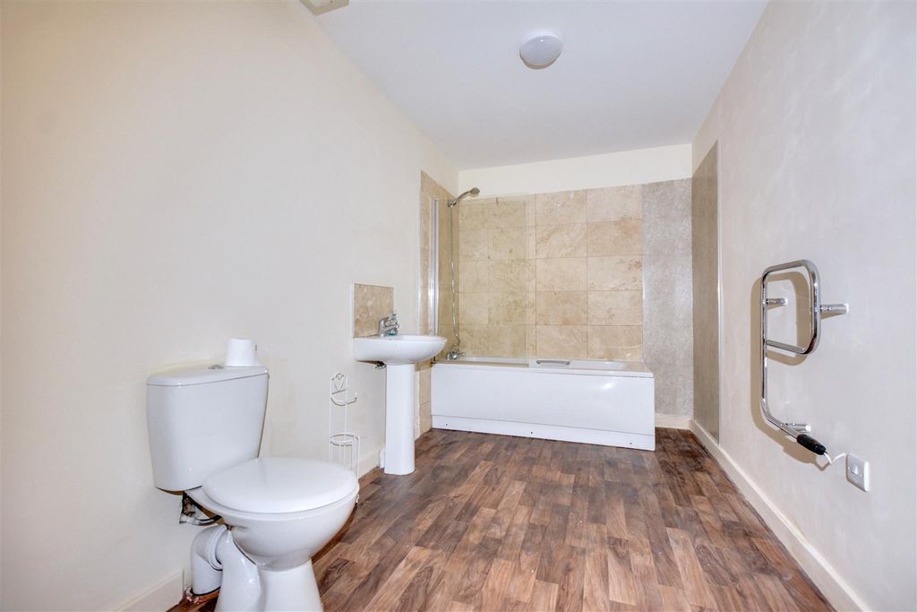 Additional image 11 of 2 bed flat for saleSouth Street, Ilkeston DE7