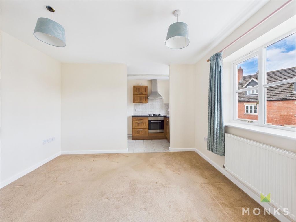 Property photo 3 of 7 Cam01348G0-Pr0724-Still006.Jpg